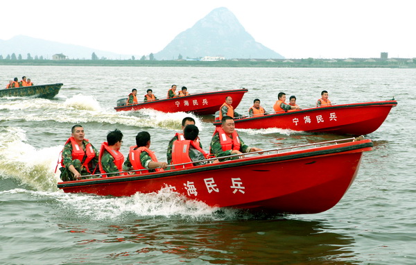 國網(wǎng)寧?？h供電公司為“抗災(zāi)治患”在8個供電所均組建應(yīng)急救援隊