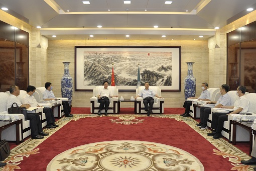 國家電網(wǎng)有限公司總經(jīng)理、黨組副書記辛保安會見甘肅省政協(xié)副主席、慶陽市委書記贠建民