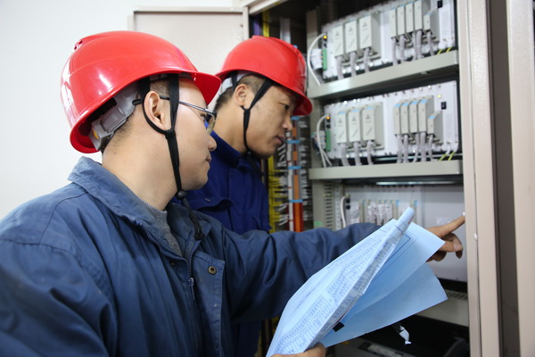 國網(wǎng)寧海縣供電公司：緊急消缺除隱患，筑牢電網(wǎng)“三防線”