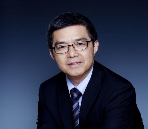 歐陽明高：對發(fā)展電動汽車的質疑應該停止了