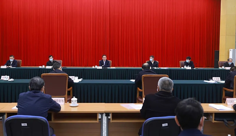八步措施穩(wěn)煤價(jià)！國(guó)家發(fā)改委研究依法對(duì)煤炭?jī)r(jià)格實(shí)行干預(yù)！