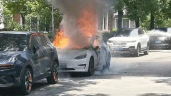 起火事件頻發(fā)，夏日高溫下新能源汽車(chē)還安全嗎