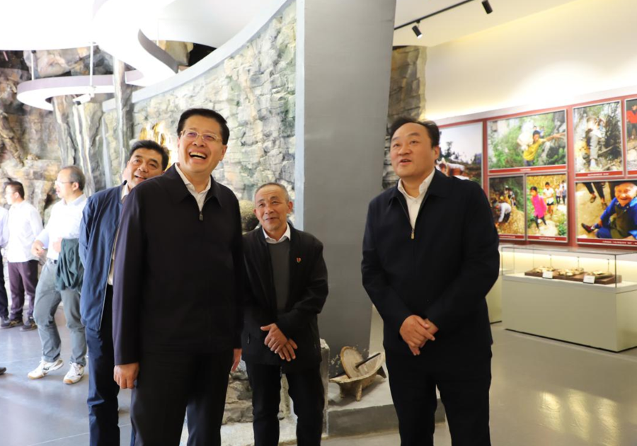 韓君赴重慶市巫山縣、奉節(jié)縣調(diào)研三峽集團(tuán)定點(diǎn)幫扶鄉(xiāng)村振興工作