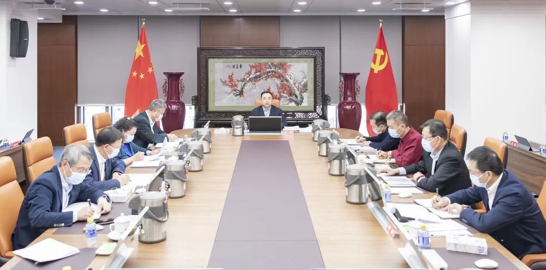 中國大唐黨組傳達(dá)貫徹《中共中央政治局關(guān)于加強(qiáng)和維護(hù)黨中央集中統(tǒng)一領(lǐng)導(dǎo)的若干規(guī)定》《中共中央政治局貫徹落實(shí)中央八項規(guī)定實(shí)施細(xì)則》