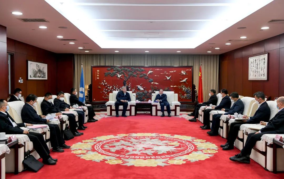 中國華電黨組書記、董事長江毅會見國家能源集團(tuán)黨組書記、董事長劉國躍