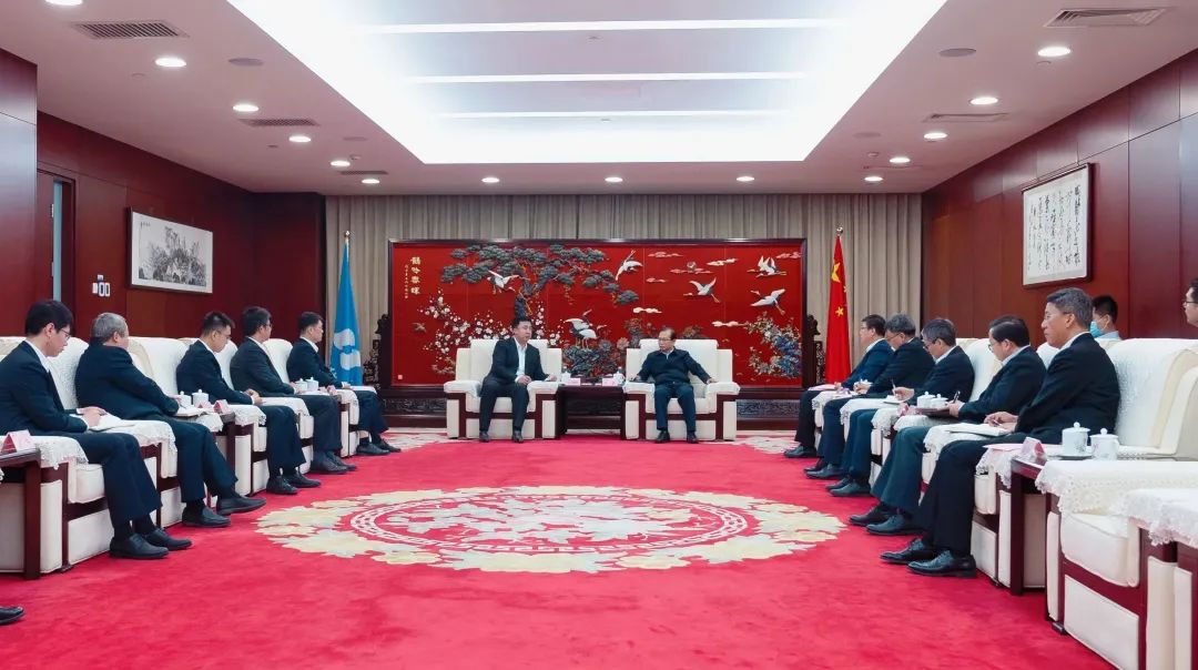 華電集團黨組書記、董事長江毅會見海博思創(chuàng)董事長、總經(jīng)理張劍輝