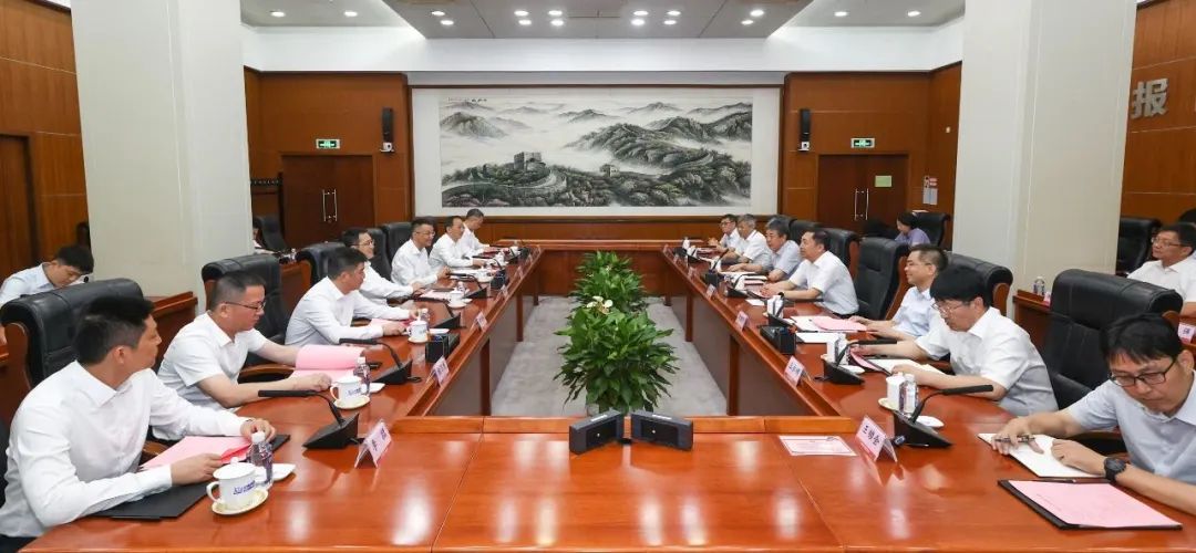 中核集團(tuán)黨組副書記、總經(jīng)理顧軍會(huì)見蘇州市委副書記、市長(zhǎng)吳慶文一行