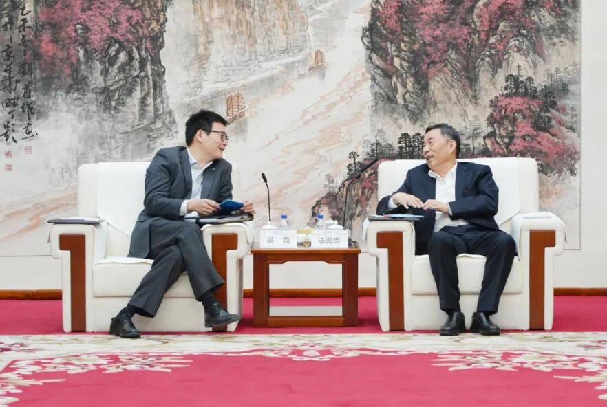 中國能建黨委書記、董事長宋海良與上海電氣集團(tuán)黨委書記、董事長吳磊會(huì)談