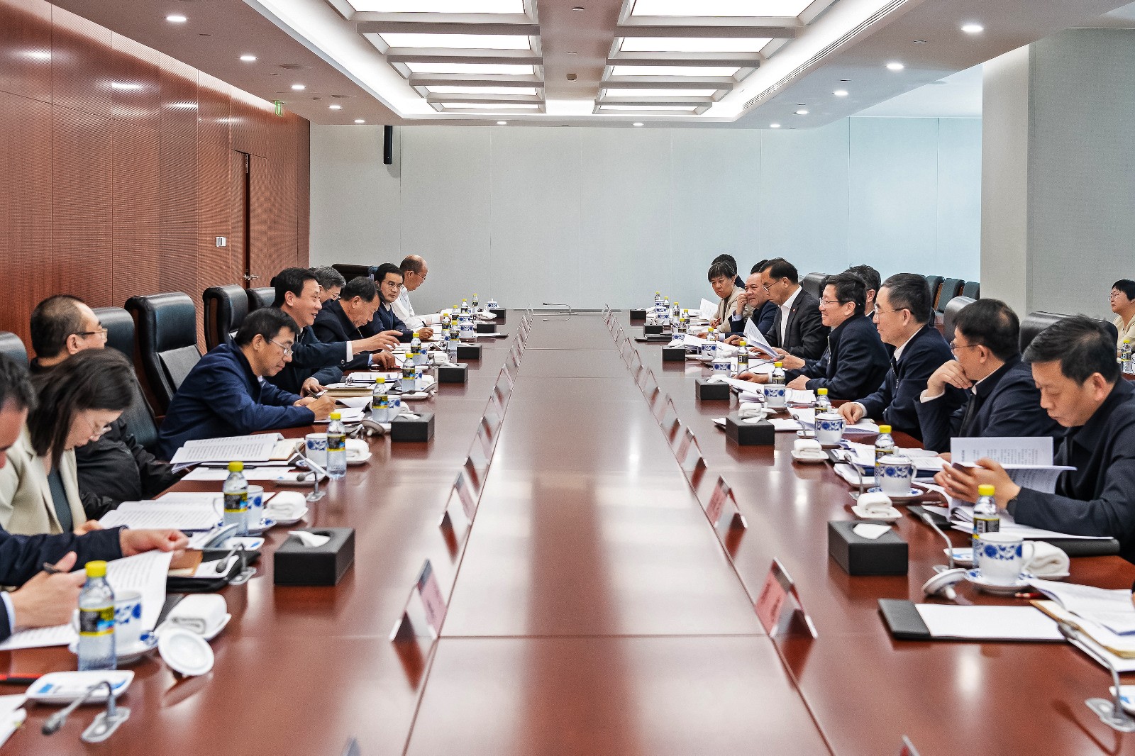 國(guó)家能源局黨組成員、副局長(zhǎng)任京東一行到國(guó)家能源集團(tuán)調(diào)研