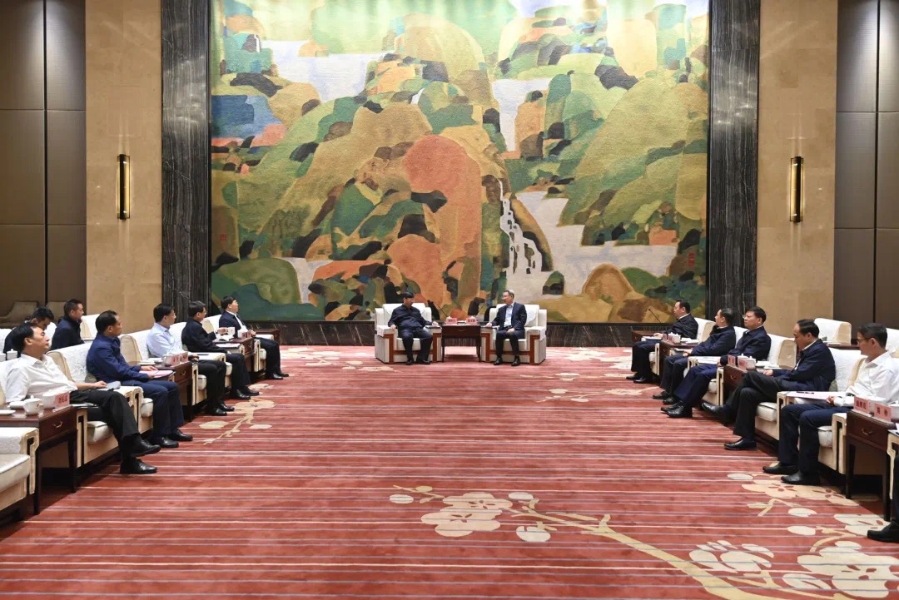 武漢市委書記郭元強(qiáng)、市長程用文會(huì)見三峽集團(tuán)董事長劉偉平一行