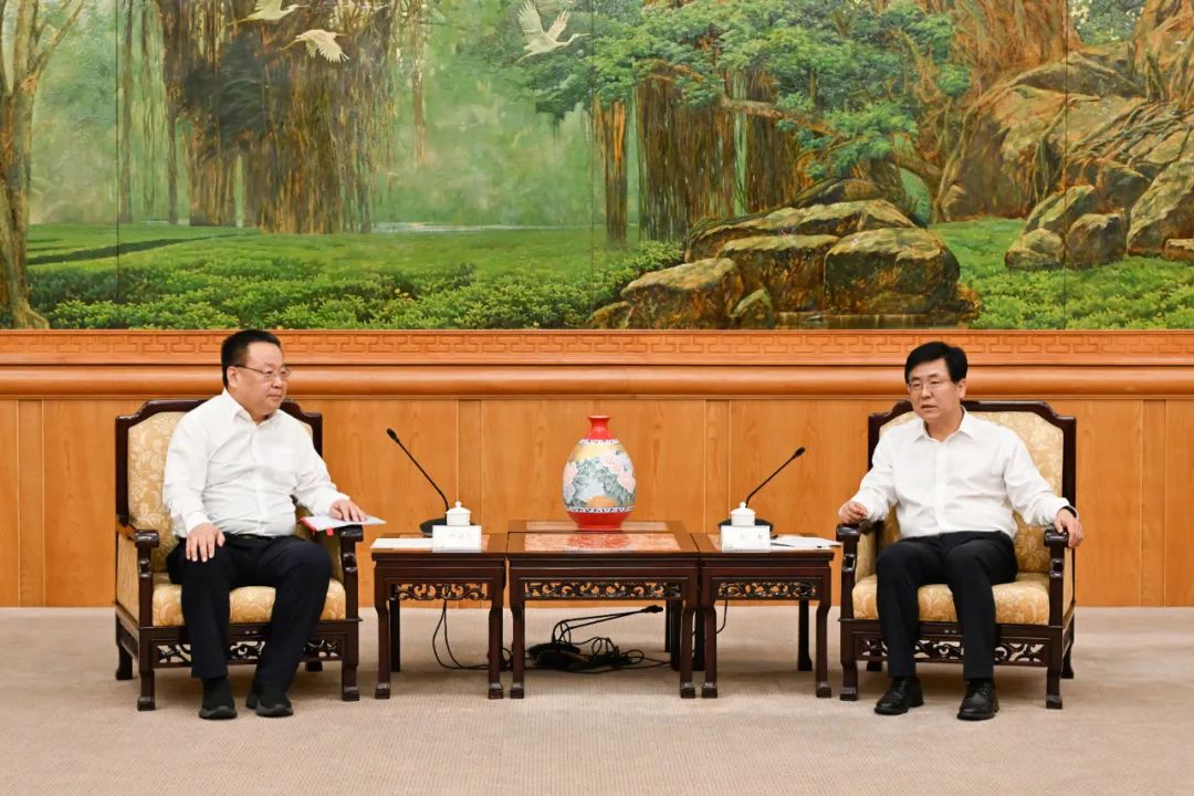 中核集團總經(jīng)理、黨組副書記申彥鋒拜會福建省委副書記、省長趙龍