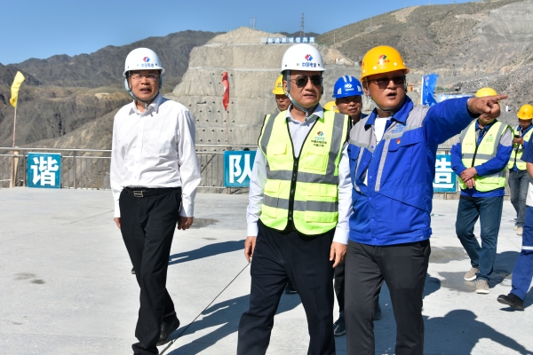 中國電建黨委副書記、總經(jīng)理王斌到新疆重點項目督導安全生產(chǎn)工作