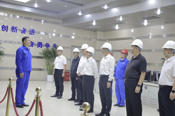 國務(wù)院國資委黨委委員、副主任茍坪到新疆華電喀什熱電公司宣講黨的二十屆三中全會精神并調(diào)研