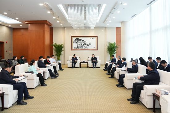 華能集團總經理張文峰會見內蒙古自治區(qū)黨委常委、包頭市委書記丁繡峰