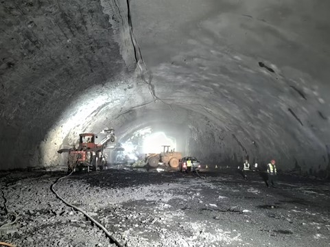 全球最大混合式抽水蓄能電站兩河口地下廠(chǎng)房全面開(kāi)挖