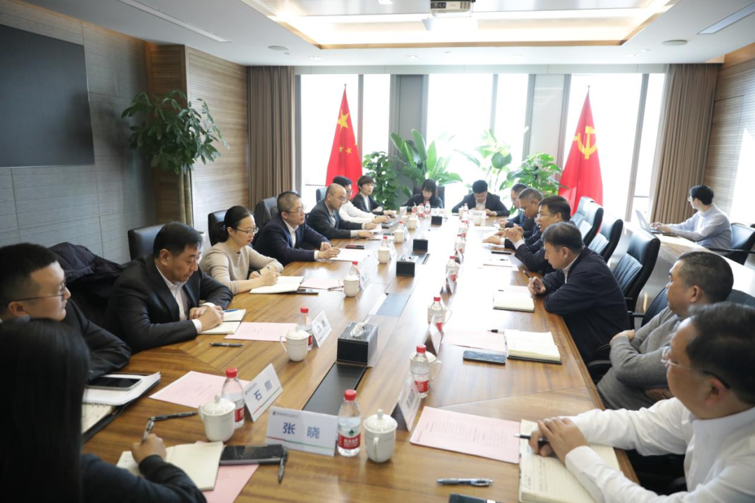 國家電投浙江公司總經(jīng)理、黨委副書記黃保軍會見浙商銀行總行黨委委員、副行長景峰