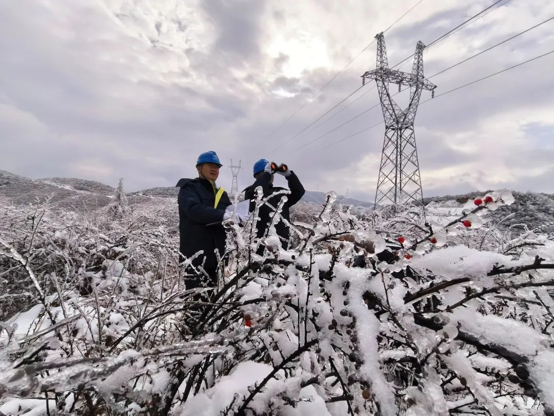 南方電網(wǎng)科技抗冰 讓冰雪“看得見、除得掉、防得住”